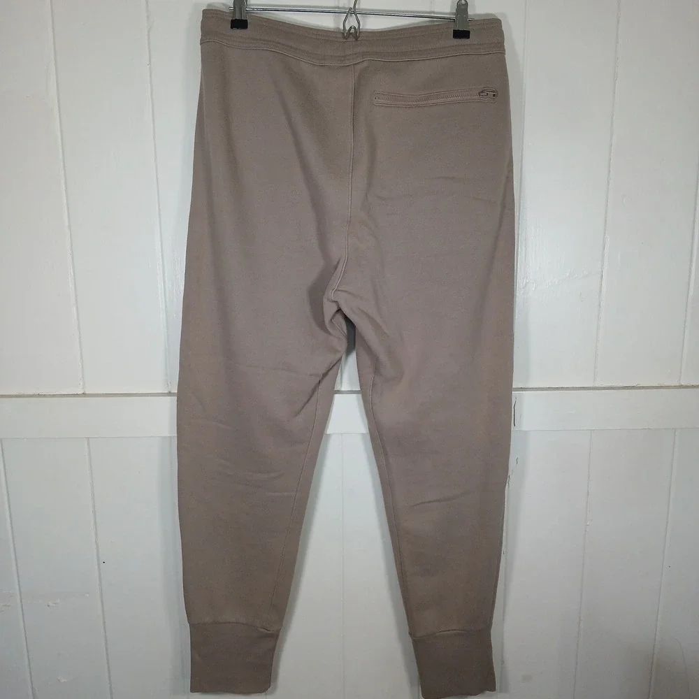 Alo Yoga Moto Joggers Mens M Tan Ribbed Knee Athleisure Sweatpants